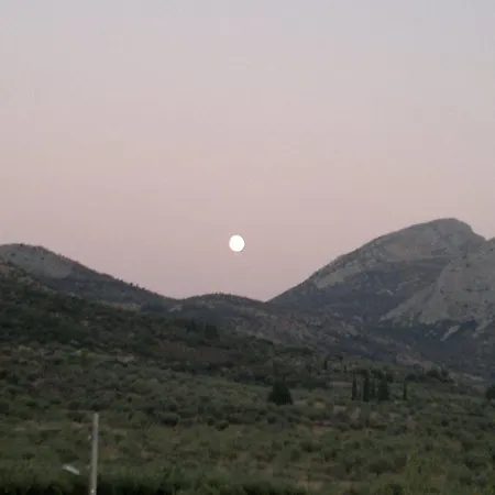 Отель La Petite Planete 3*