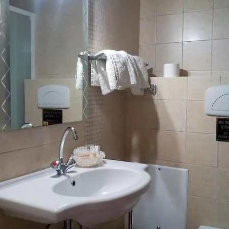 La Petite Planete Hotel Mykines