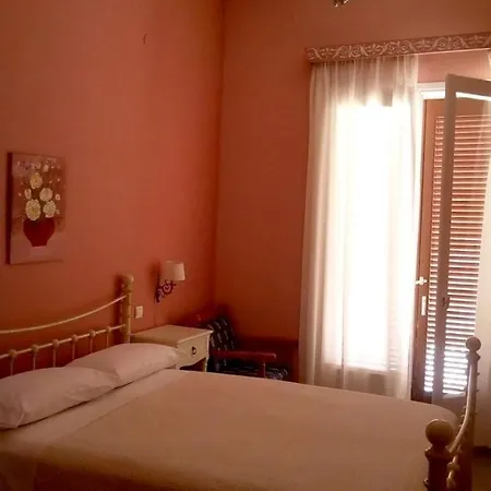Hotel La Petite Planete 3*
