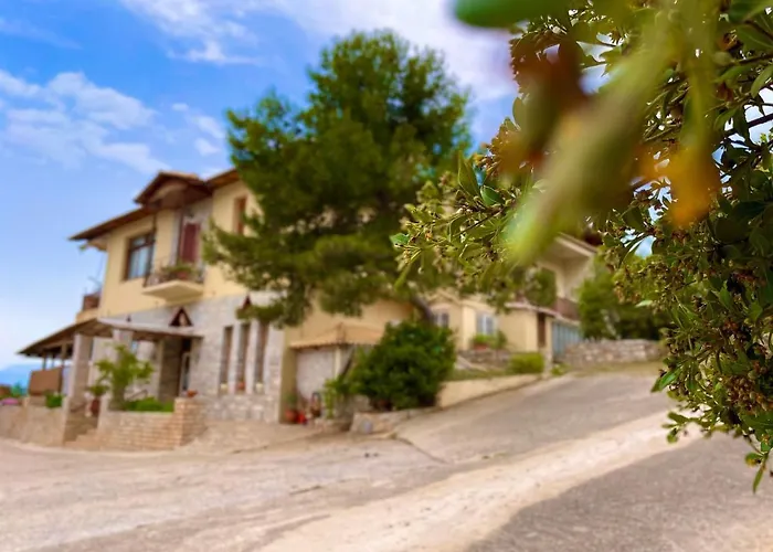 La Petite Planete 3*